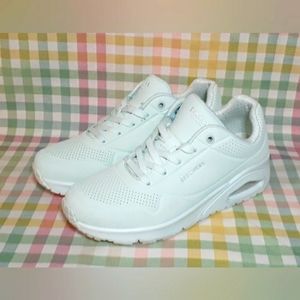 Skechers Uno Frosty Kicks Womens Comfort Sneakers